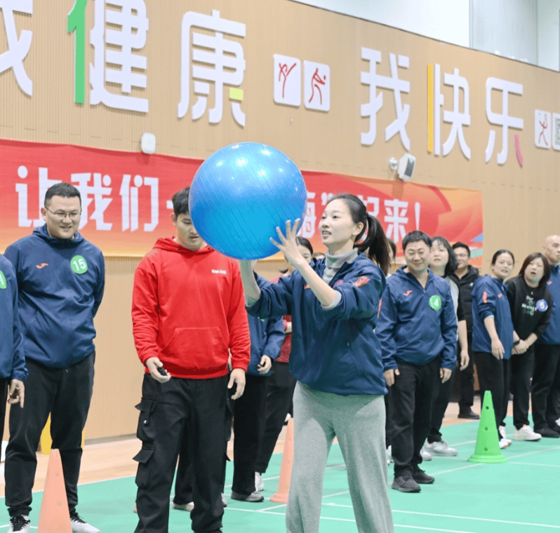 开云app官方下载 -关于Karsa在加拿大队比赛中回归赛场，回归赛场引发热议！的信息